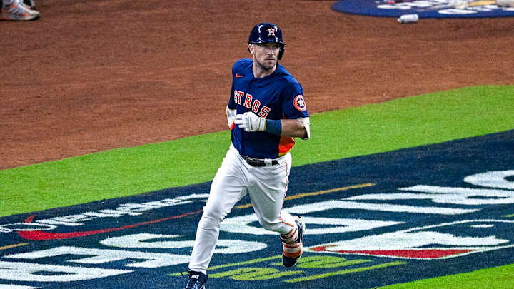 Fast Start, Strong Pitching Help Astros Even World Series Fast Start, Strong Pitching Help Astros Even World Series