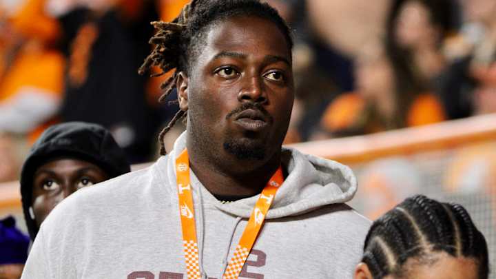 Coveted JuCo DL Derrick Hunter Enjoys 'Amazing' Visit With Tennessee on Saturday Night