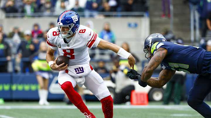 WATCH: Bruce Irvin Blows Up Giants Backfield