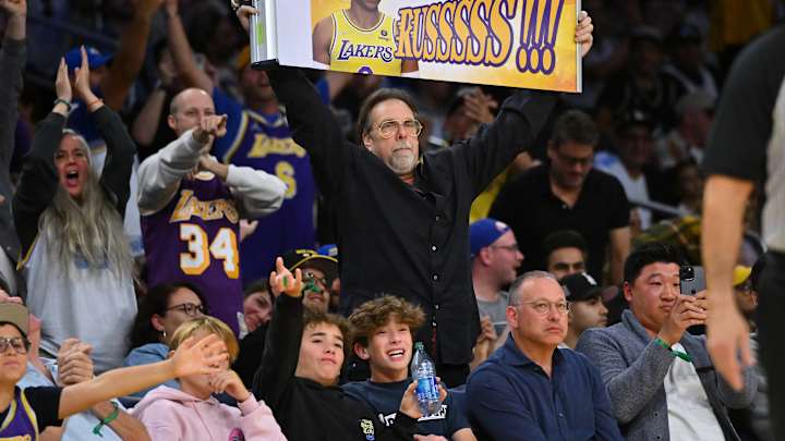 Lakers News: NBA Twitter Clowns Lakers And Their Fans After First Win Of Season