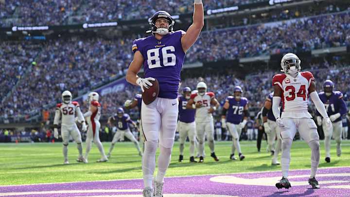 Vikings Snap Counts vs. Cardinals: Johnny Mundt, Khyiris Tonga Step Up