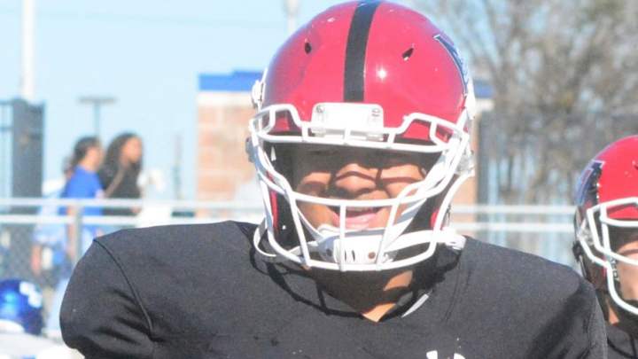 JUCO OL Lysander Moeolo Commits to Syracuse