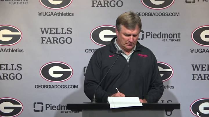 Kirby Smart Previews Matchup with Tennessee, Highlights Concerns with Hooker and Offense Kirby Smart Previews Matchup with Tennessee, Highlights Concerns with Hooker and Offense
