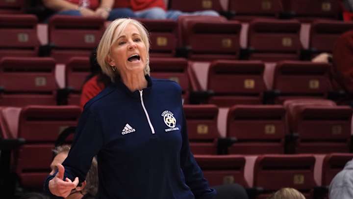 Everything From Nell Fortner's Press Conference Before The Start of The Season Everything From Nell Fortner's Press Conference Before The Start of The Season