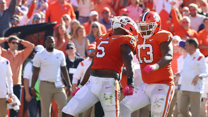 K.J. Henry Warns Clemson Fans About Tennessee QB Joe Milton