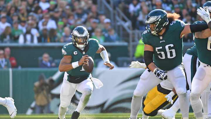 Lovie Smith Explains How Texans Hope to Slow Down Eagles QB Jalen Hurts