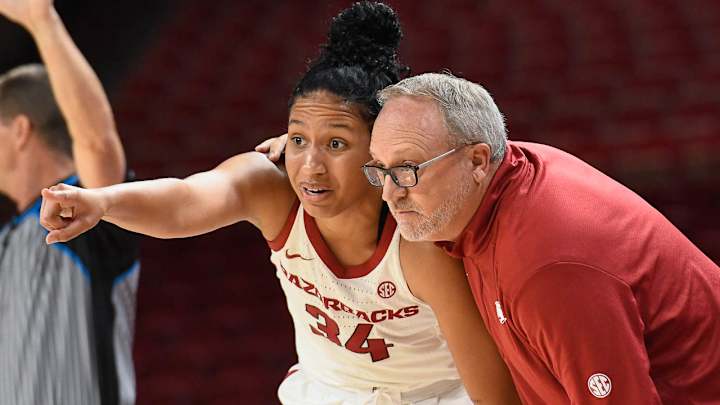 Coach Mike Neighbors Lands Pair of Players for Razorbacks