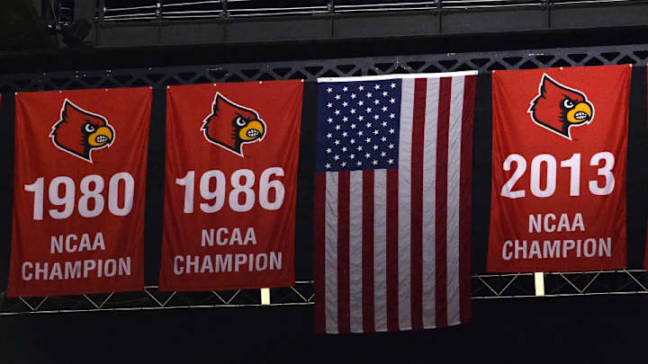 Louisville to Raise New Banner Honoring 2013 Championship Team