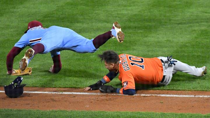 Astros’ Gurriel Takes Knee to Head During Rundown in Game 5