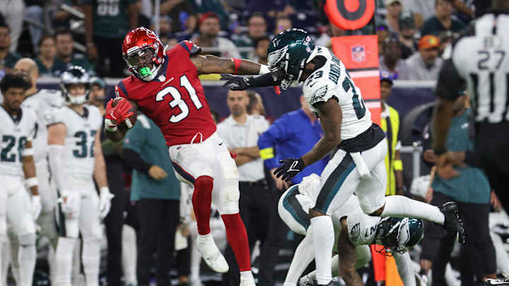 Texans RB Dameon Pierce 'Is What We Want To Be' - Coach Lovie Smith Texans RB Dameon Pierce 'Is What We Want To Be' - Coach Lovie Smith