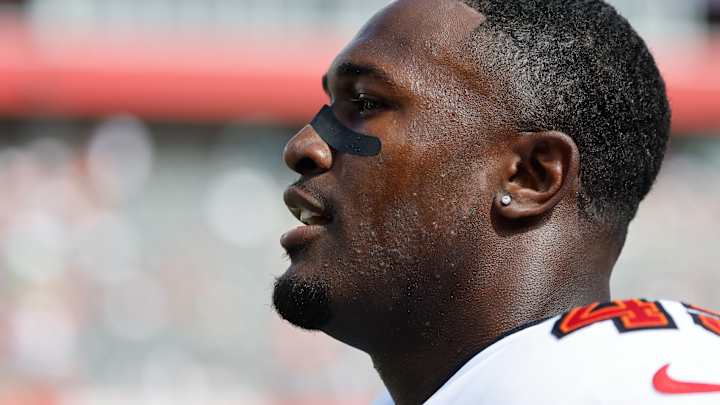 Devin White Responds to Warren Sapp's Criticism Before Tom Brady Chimes In Devin White Responds to Warren Sapp's Criticism Before Tom Brady Chimes In