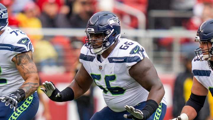 Seahawks 'Growing Comfortable' With Rotating Gabe Jackson, Phil Haynes at Right Guard Seahawks 'Growing Comfortable' With Rotating Gabe Jackson, Phil Haynes at Right Guard