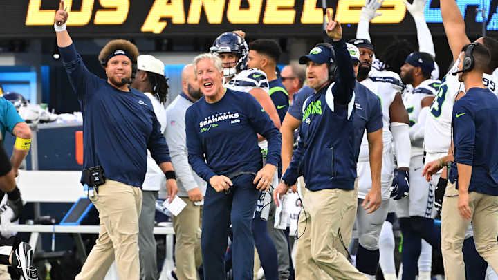 Seahawks Snag Award-Winning WR in 2023 Mock Draft