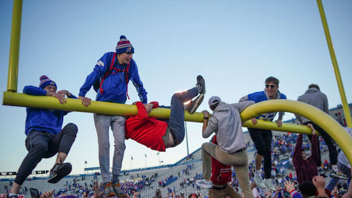 Kansas Fans Take After Tennessee, Tear Down Goalpost After Win
