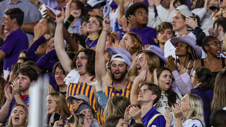LSU Fans Storm Field After Tigers Knock Off Alabama on Gutsy 2-Point Conversion in OT