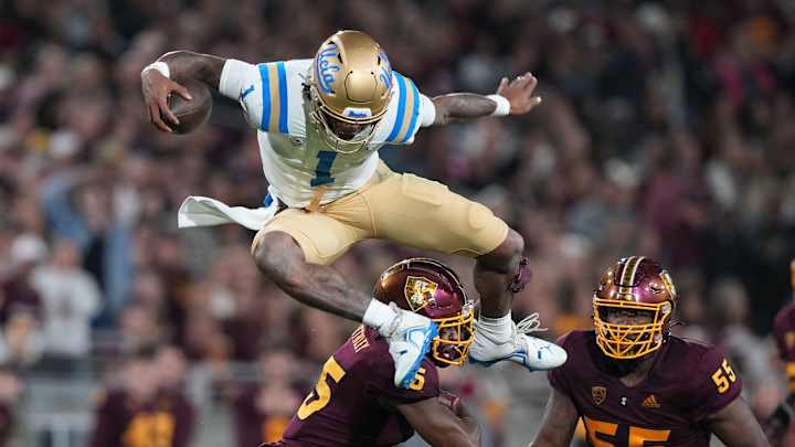 Revisiting the Best Hurdles By UCLA's Dorian Thompson-Robinson