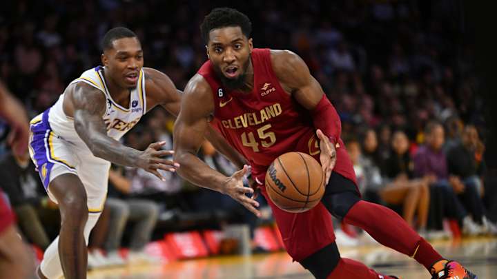 Lakers News: Donovan Mitchell Overpowers L.A. In 114-100 Cavaliers Victory