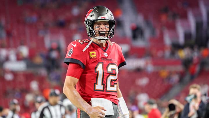 Tom Brady Reaches 100,000 Yards Passing in the NFL