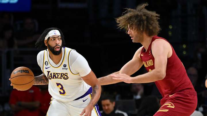 Lakers News: Why Didn't L.A. Feed Anthony Davis Late In Cavaliers Defeat?