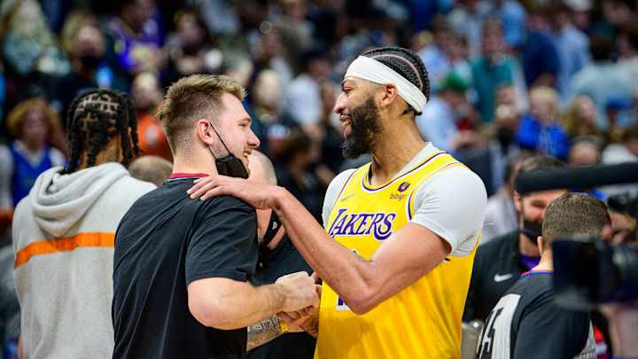 Lakers’ Anthony Davis Trade Rumor: Should Mavs Be Interested? Lakers’ Anthony Davis Trade Rumor: Should Mavs Be Interested?