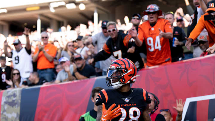 Joe Mixon Goes Off, Bengals Play 'Complete Game' Against Panthers: 'We Needed That'