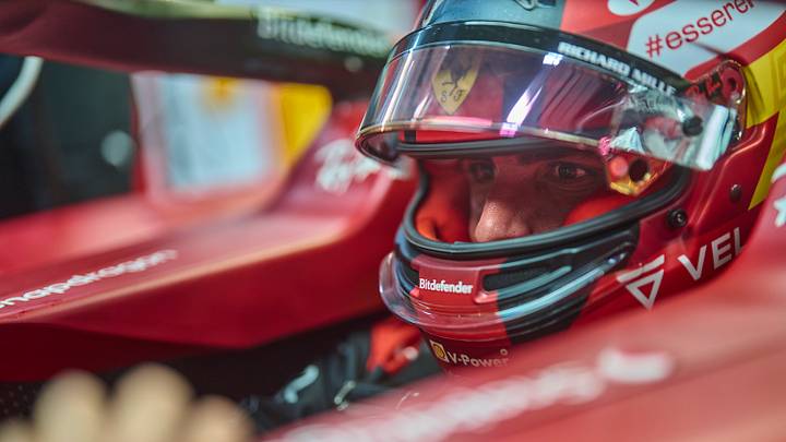 Carlos Sainz's Controversial Australian Grand Prix Penalty: What Happened?