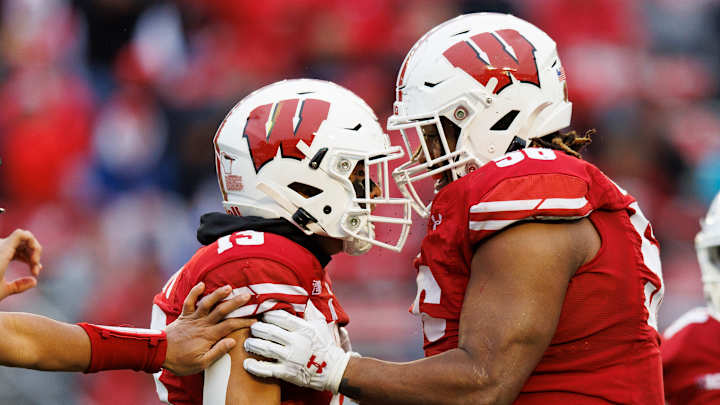 Wisconsin's Week 11 depth chart and injury report versus Iowa