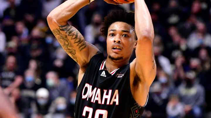 Game Primer: How To Watch, Things to Know for Omaha at Kansas