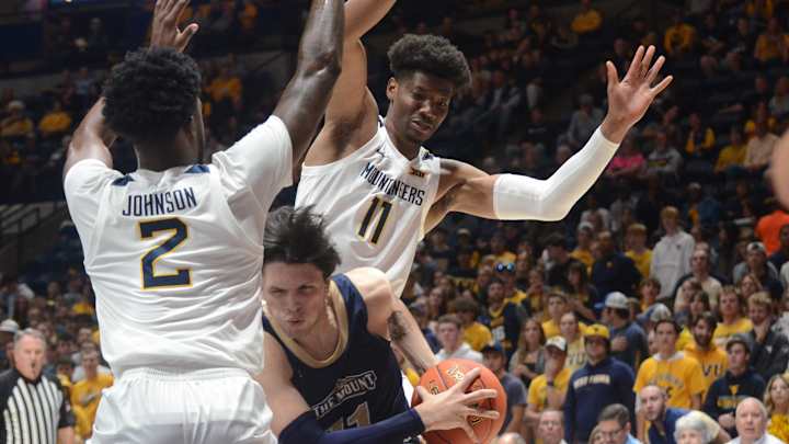 Men's Basketball v. Mount St. Mary's - First Half Photo Gallery