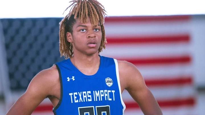 Where Others See Dunker, UW Sees Edge Rusher, Offers Texas Recruit