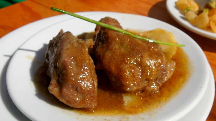 Player Ratings to Theme of Spanish Tapas