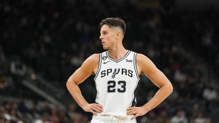 Spus Forward Zach Collins Suffers Fibula Fracture; When Could He Return? Spus Forward Zach Collins Suffers Fibula Fracture; When Could He Return?