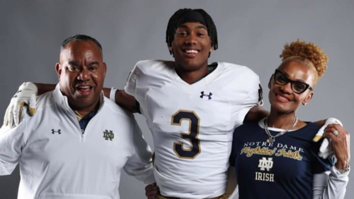 Notre Dame Commit Karson Hobbs Recaps Tremendous In-Home Visit With The Staff Notre Dame Commit Karson Hobbs Recaps Tremendous In-Home Visit With The Staff