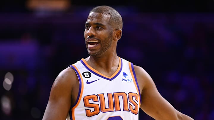 Chris Paul Makes Statement with Pregame Outfit