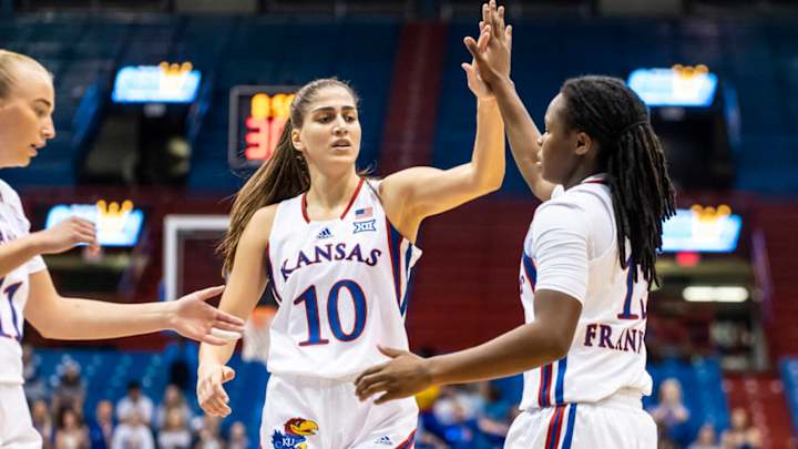 Kansas Jayhawks withstand late rally, defeat Jacksonville Dolphins 72-61