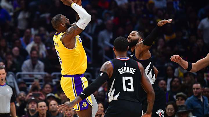 Lakers News: LeBron James Could Miss Multiple Games With Groin Injury Lakers News: LeBron James Could Miss Multiple Games With Groin Injury