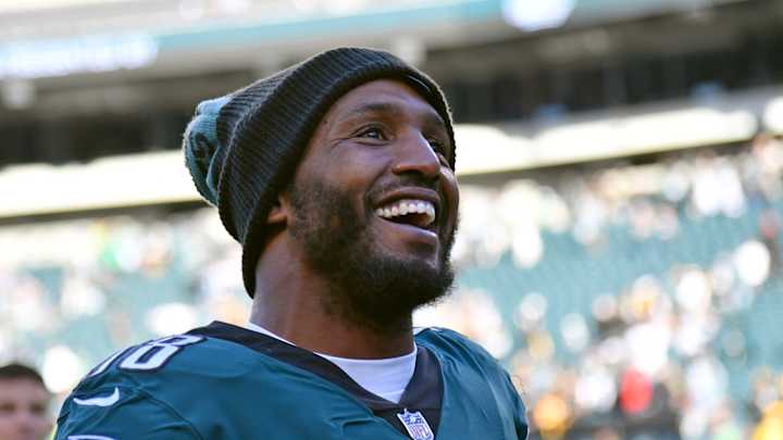 Robert Quinn on Pace to Play 18, Gives Insight into Personal Toll of Trade