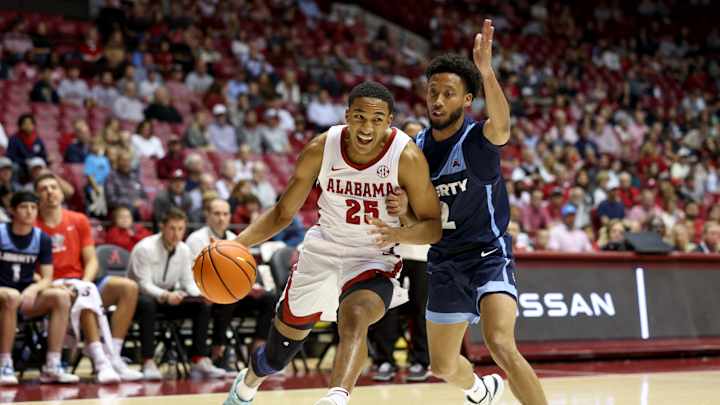 The Timeout That Sparked No. 20 Alabama Basketball to a Dominant Win over Liberty