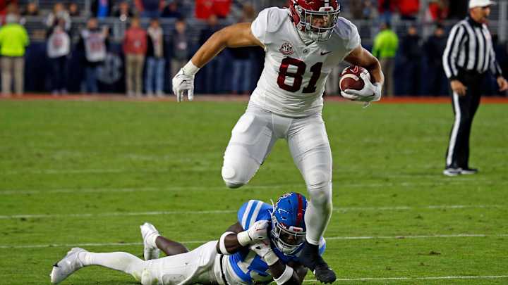 TE Cameron Latu Becomes Fourth Alabama Player to Accept Senior Bowl Invite