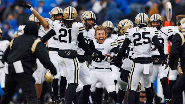 Vanderbilt Upsets No. 24 Kentucky to Snap Wild SEC Losing Streak