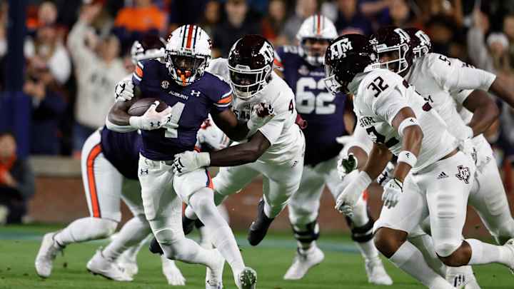 Nonexistent Offense Dooms Texas A&M in 13-10 Loss to Auburn: Aggies Notebook