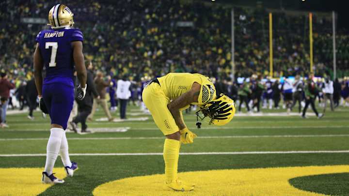 Oregon Crashes Out of Playoff Race and Tumbles in SI’s Top 10