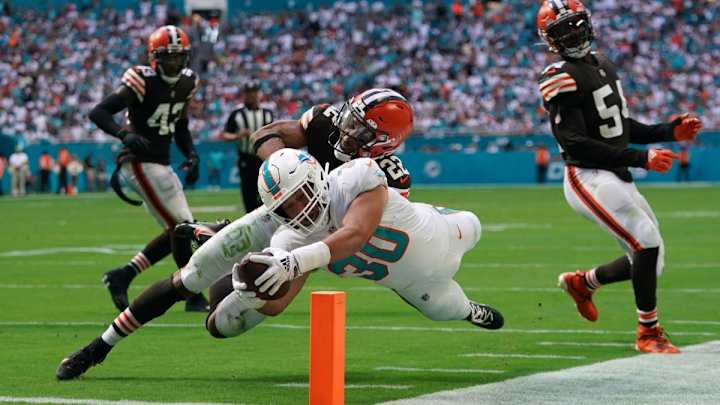 Dolphins 2022 Week 10 Snap Count Observations