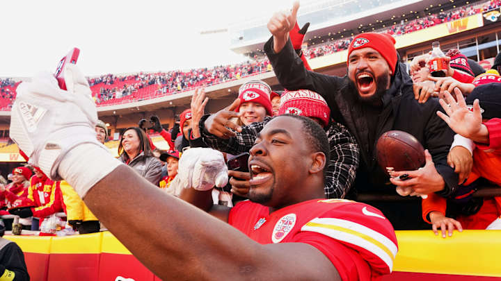 The Chiefs Have 3 Big Contract Question Marks Looming The Chiefs Have 3 Big Contract Question Marks Looming