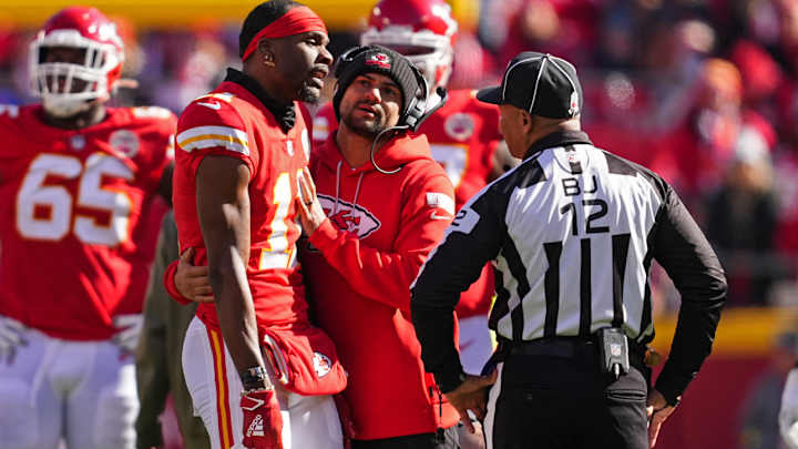 Chiefs Receiver Questions No-Call on Hit That Injured JuJu Smith-Schuster