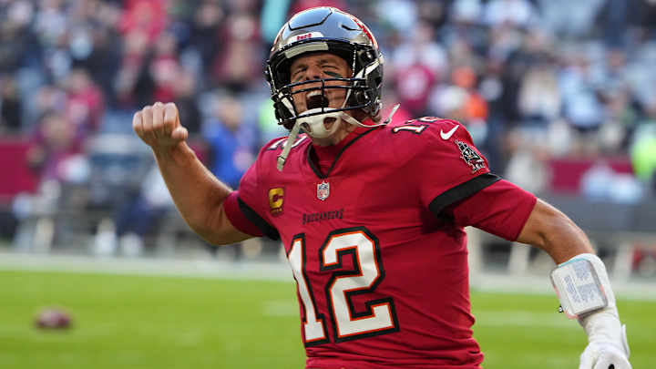 Tom Brady’s Tweet About Bucs’ Botched Trick Play Goes Viral