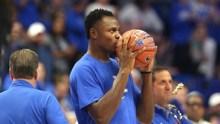 Oscar Tshiebwe's Status Uncertain Ahead of Champions Classic, Daimion Collins Expected to Play