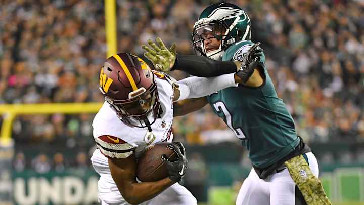 Commanders Shocking Eagles at Halftime in Offensive Shootout Commanders Shocking Eagles at Halftime in Offensive Shootout