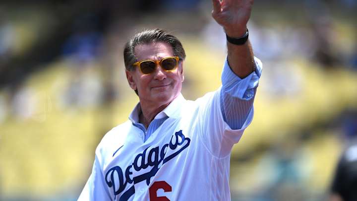 Dodgers News: LA Legend Steve Garvey Receives Prestigious Award at Gold Glove Ceremony