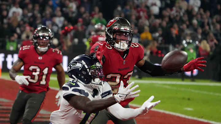 Report Card: Top Performers in Seahawks 21-16 Loss to Buccaneers Report Card: Top Performers in Seahawks 21-16 Loss to Buccaneers